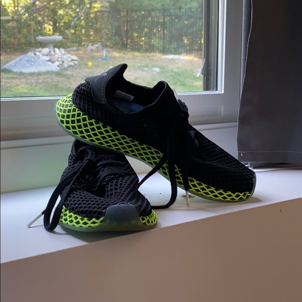 Adidas Sneakers
